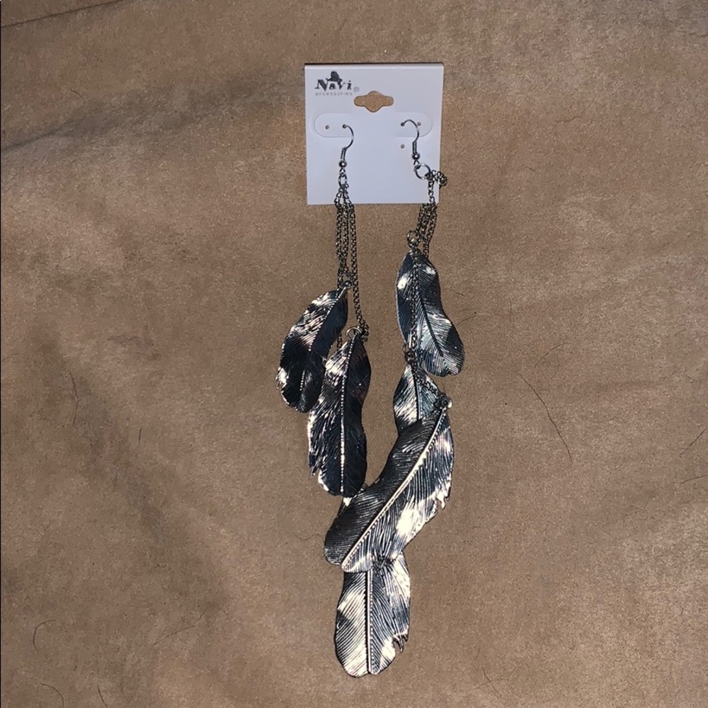 Navi Earrings